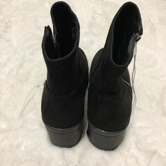 NEW French Connection Jasmine Lug Sole Side Zip Booties - Picture 7 of 8